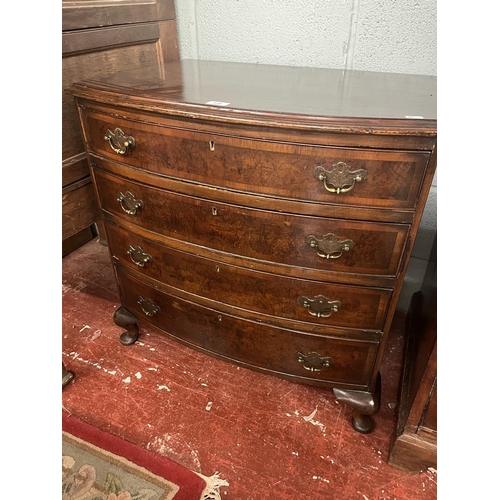 320 - Bow front chest of 4 drawers - Approx size W: 75cm D: 53cm H: 74cm