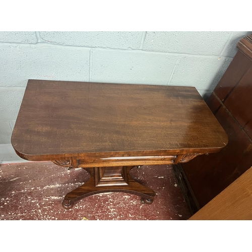 325 - Fine quality early Victorian mahogany card table