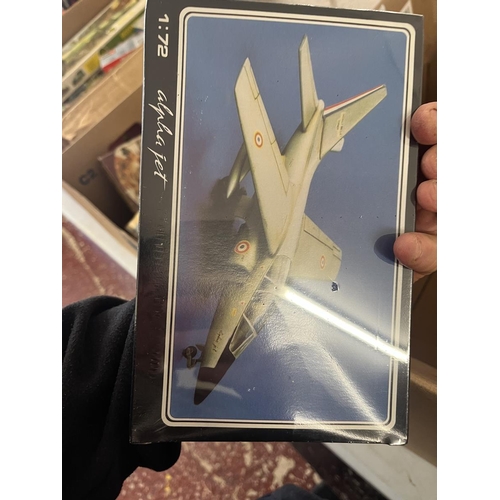 341 - Collection of model airplane kits