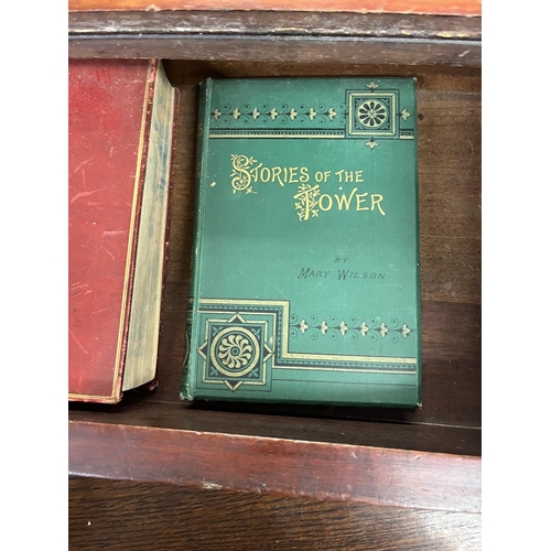 385 - Box containing vintage books