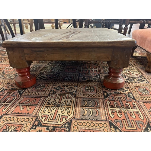 470 - Small Indian table