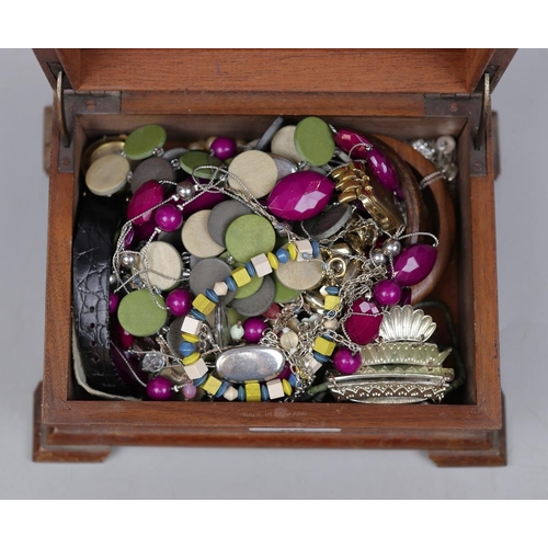 80 - Collection of costume jewellery some boxed