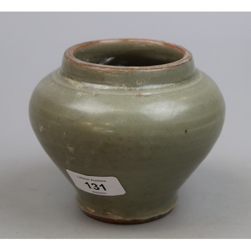 131 - Chinese Ming Celadon pot - Approx height 11cm