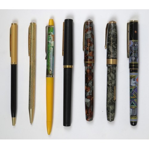 101 - Collection of fountain pens to include 1 with 14ct gold nib
