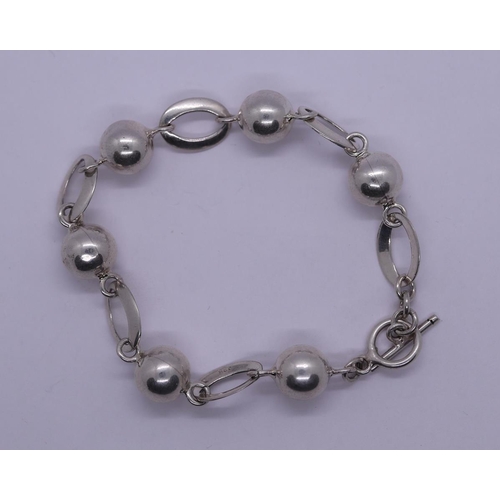 18 - Silver bracelet
