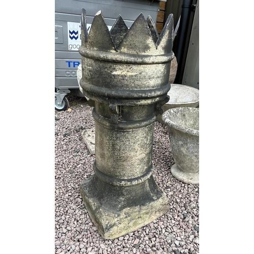 434 - Crown topped chimney pot