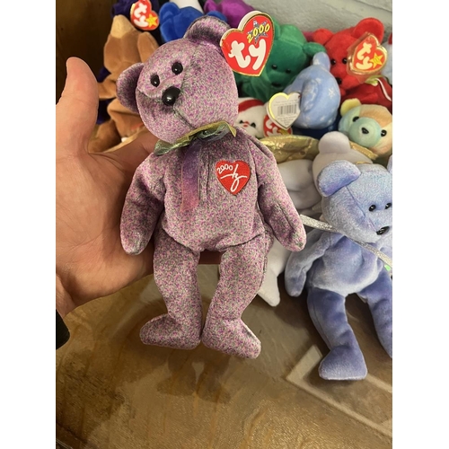 285 - Collection of Beanie Babies to include Princess Diana