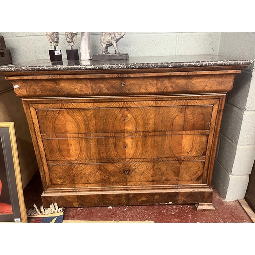 302 - Louis Philippe style commode with marble top and 4 drawers - Approx size: W: 130cm D: 56cm H: 98cm