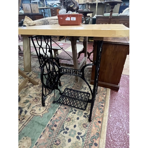 365 - Occasional table with Singer sewing machine base 