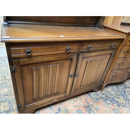 390 - Oak Old Charm dresser