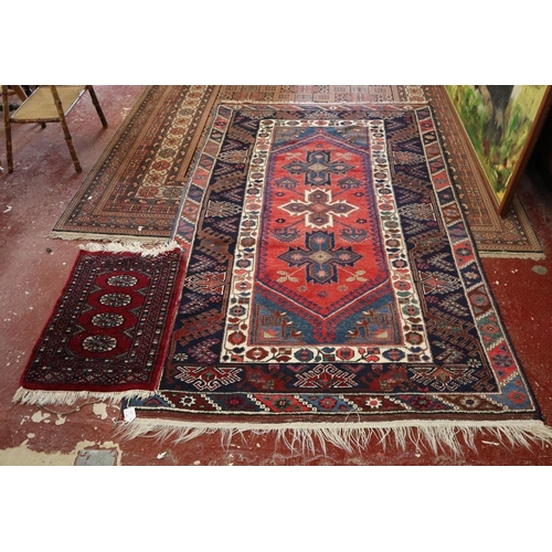 406 - Large red patterned rug together with a doormat - Approx size of rug: 211cm x 126cm