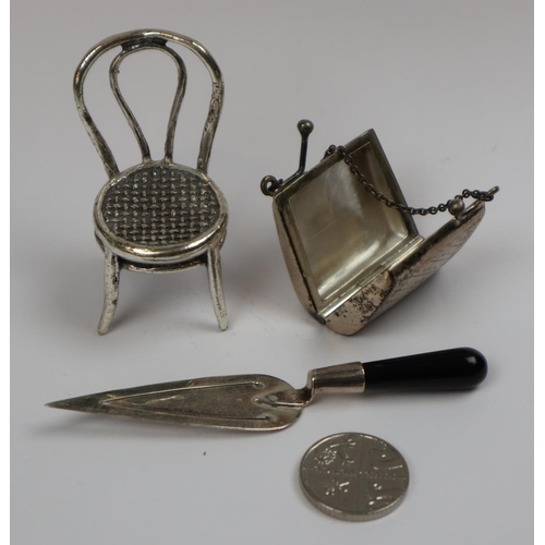 9 - Hallmarked silver fork set together with a small collection of hallmarked silver - Approx weight 138... 