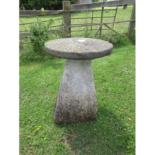 225 - Staddle stone - Approx Height: 65cm