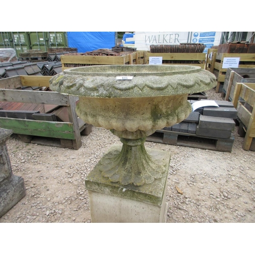 106 - Haddon Stone urn on plinth - Approx Height: 92cm Diameter: 64cm