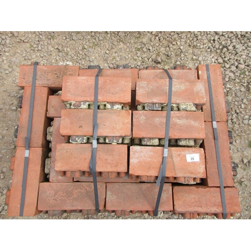 35 - Patterned eaves bricks