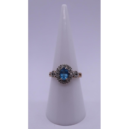 18 - 9ct blue topaz & diamond cluster ring - Size M