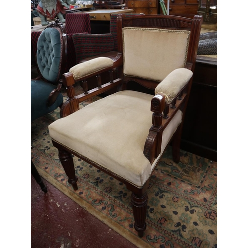 446 - Victorian uphoplsterd armchair