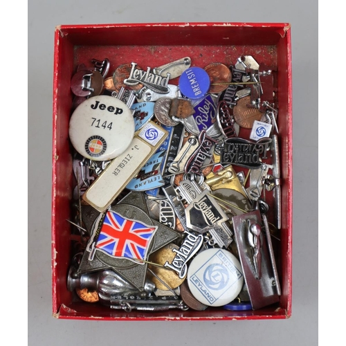 99 - Collection of badges to include enamel etc