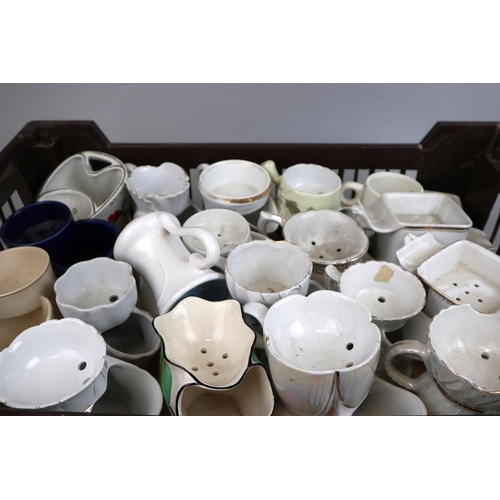 122 - Collection of vintage shaving mugs