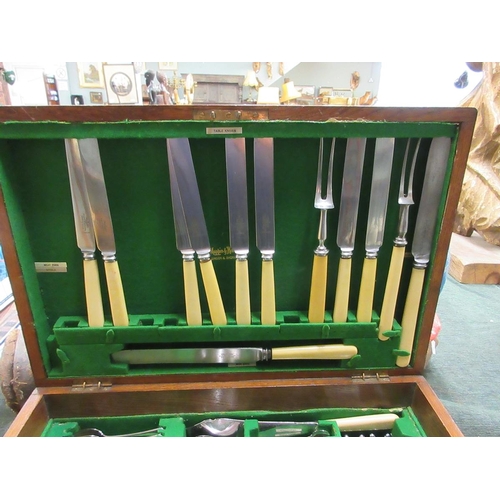 187 - Cased Mappin & Webb cutlery set