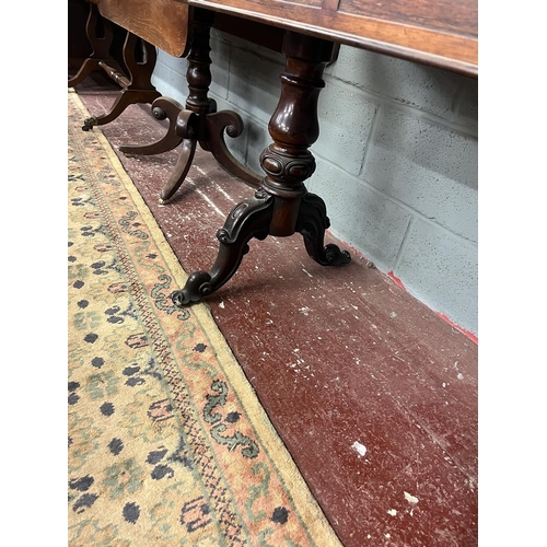 276 - Victorian rosewood library table - Approx L: 124cm  D: 62cm  H: 73cm