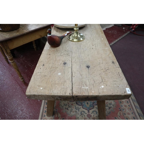 370 - Early rustic tavern table - Approx size: L: 133cm W: 63cm H: 75cm