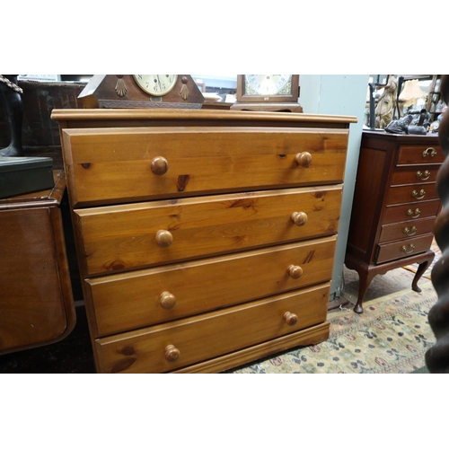 383 - Pine chest of drawers - Approx size: L: 92cm W: 45cm H: 91cm