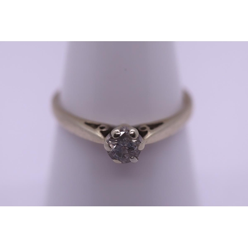 48 - 9ct gold diamond set ring - Size Q