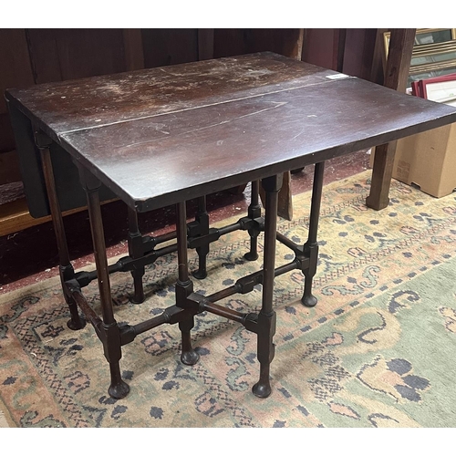 390 - Small drop leaf table - approx Length: 70cm Width: 54cm Height: 50cm