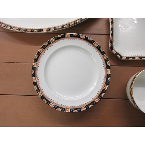 218 - Large dinner service by Wood & Sons - Windsor pattern