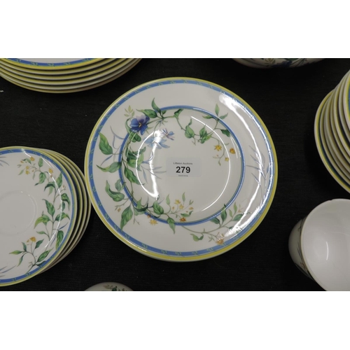 279 - Royal Worcester dinner service - Pasrorale pattern