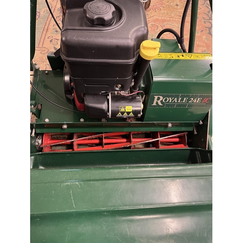 330 - Atco Royal 24 inch ride on cylinder mower - In good working order, hardly used