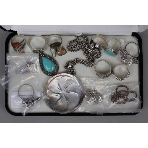 68 - Good collection of silver stone set jewellery to include amethyst, marcasite, peridot etc