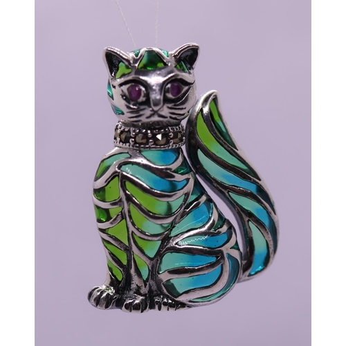 20 - Silver and enamel cat brooch