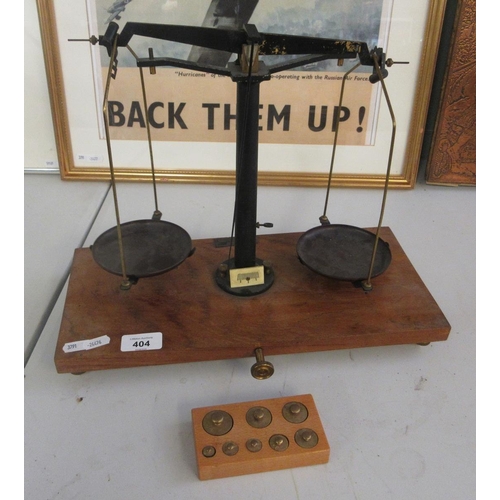 404 - Set of balance scales and weights