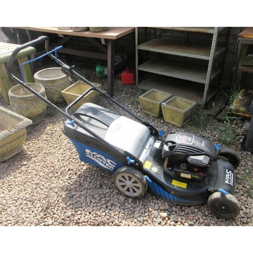 486 - Lawnmower by Briggs & Stratton in working order