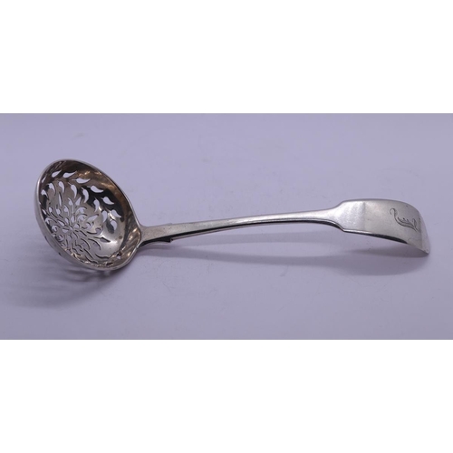 7 - Georgian silver sugar sifter ladle, hallmarked William Eaton, London, 1830 - Approx weight: 35g