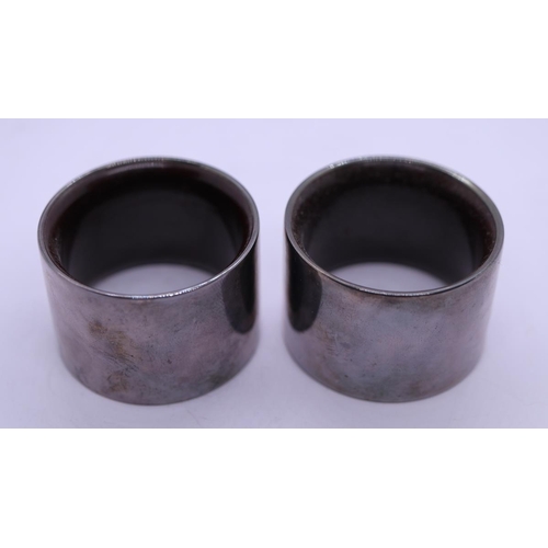 3 - Pair of cased hallmarked silver napkin rings - Approx weight: 52g