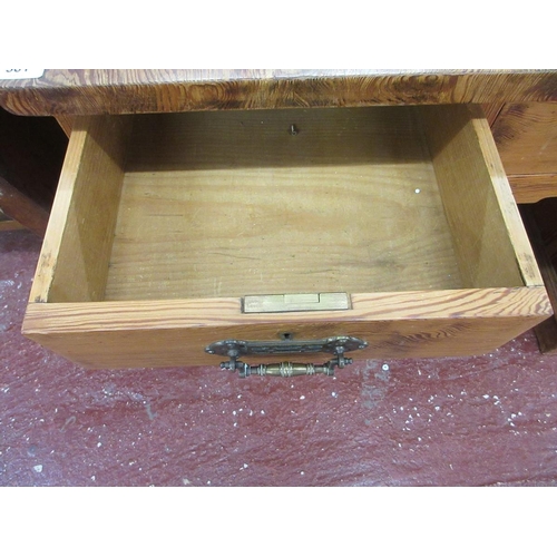 381 - Leather topped kneehole desk