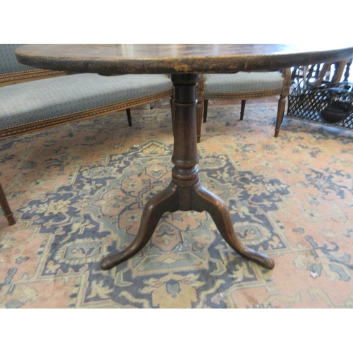 392 - Antique mahogany tilt top table