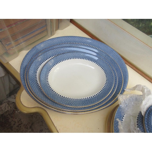 425 - Collection of blue and white china to include Wedgwood