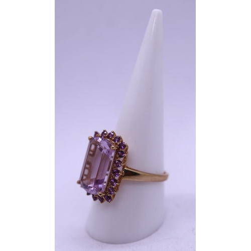 44 - 9ct gold amethyst set ring - Size R