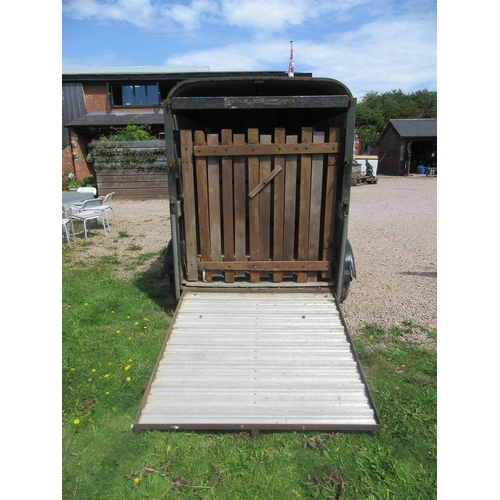 492 - Ifor Williams box trailer