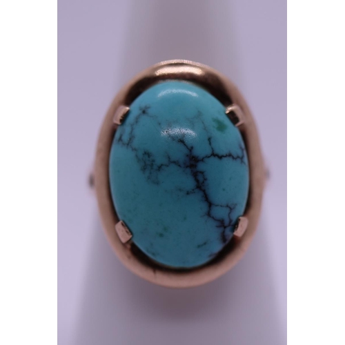 62 - 9ct gold turquoise stone set ring - Approx gross weight 5.5g - Size P