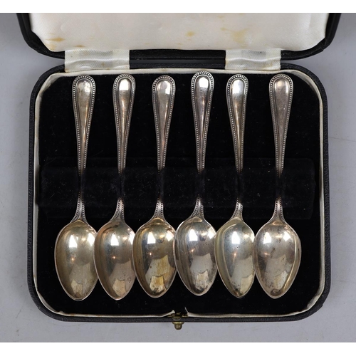 8 - Cased set of 6 hallmarked silver teaspoons - Approx weight: 80g