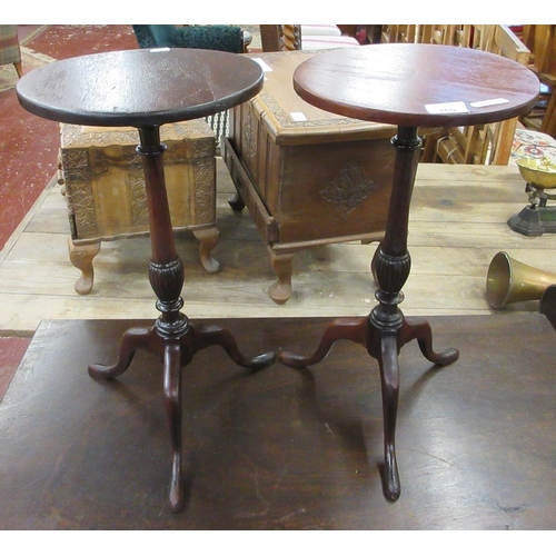 269 - Pair of Georgian wine tables - Approx height 52cm  Diameter of tops approx 26cm