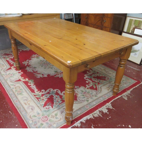 282 - Pine dining table with intergrated drawers - Approx size L: 159cm W: 94cm H: 77cm