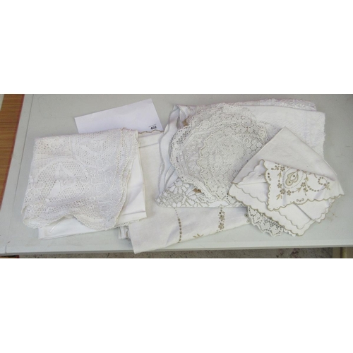 402 - Collection of lace