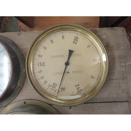 264 - 3 pressure gauges