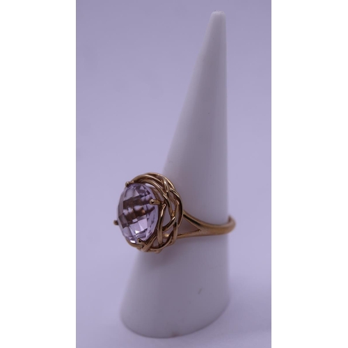 30 - 9ct gold amethyst set ring - Size N